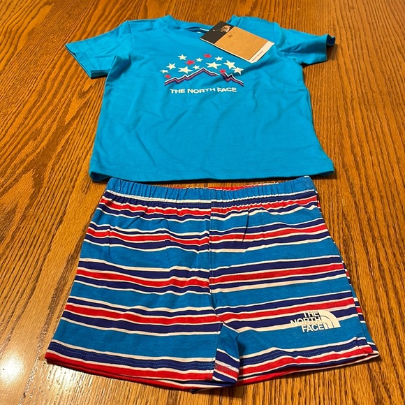 The North Face 2pc Cotton Summer Short Set - Picture 1 of 13